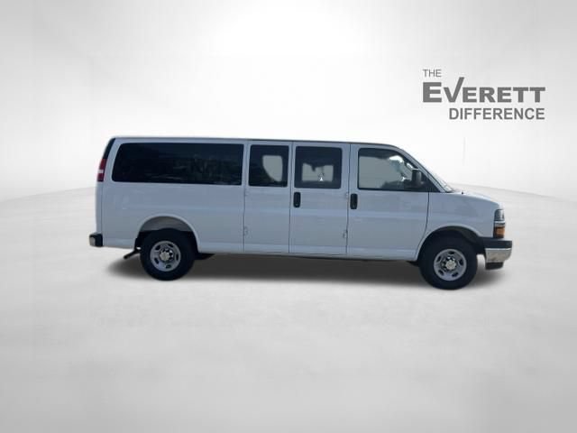 New 2026 Chevrolet Express 3500 LS w/ Chrome Appearance Package RWD image 8