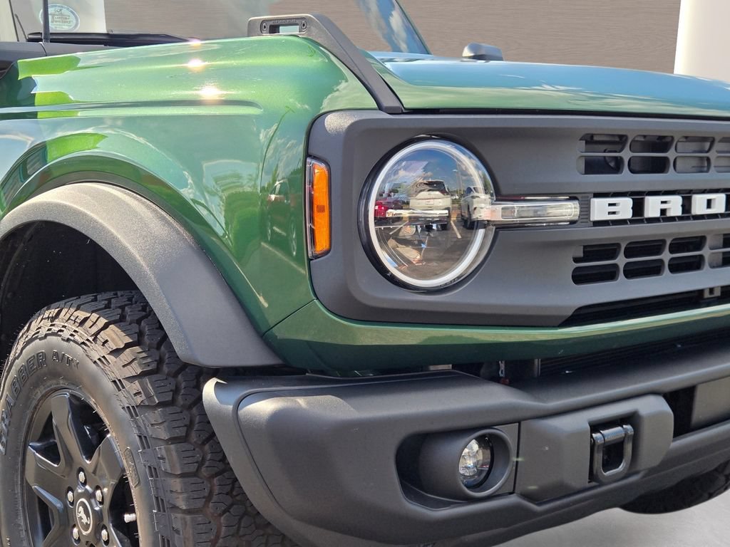 Used 2024 Ford Bronco Black Diamond AWD/4WD image 2