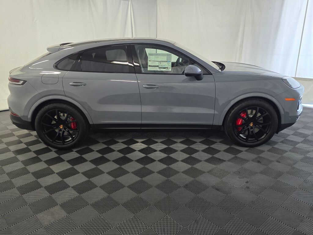 New 2026 Porsche Cayenne S AWD/4WD image 8