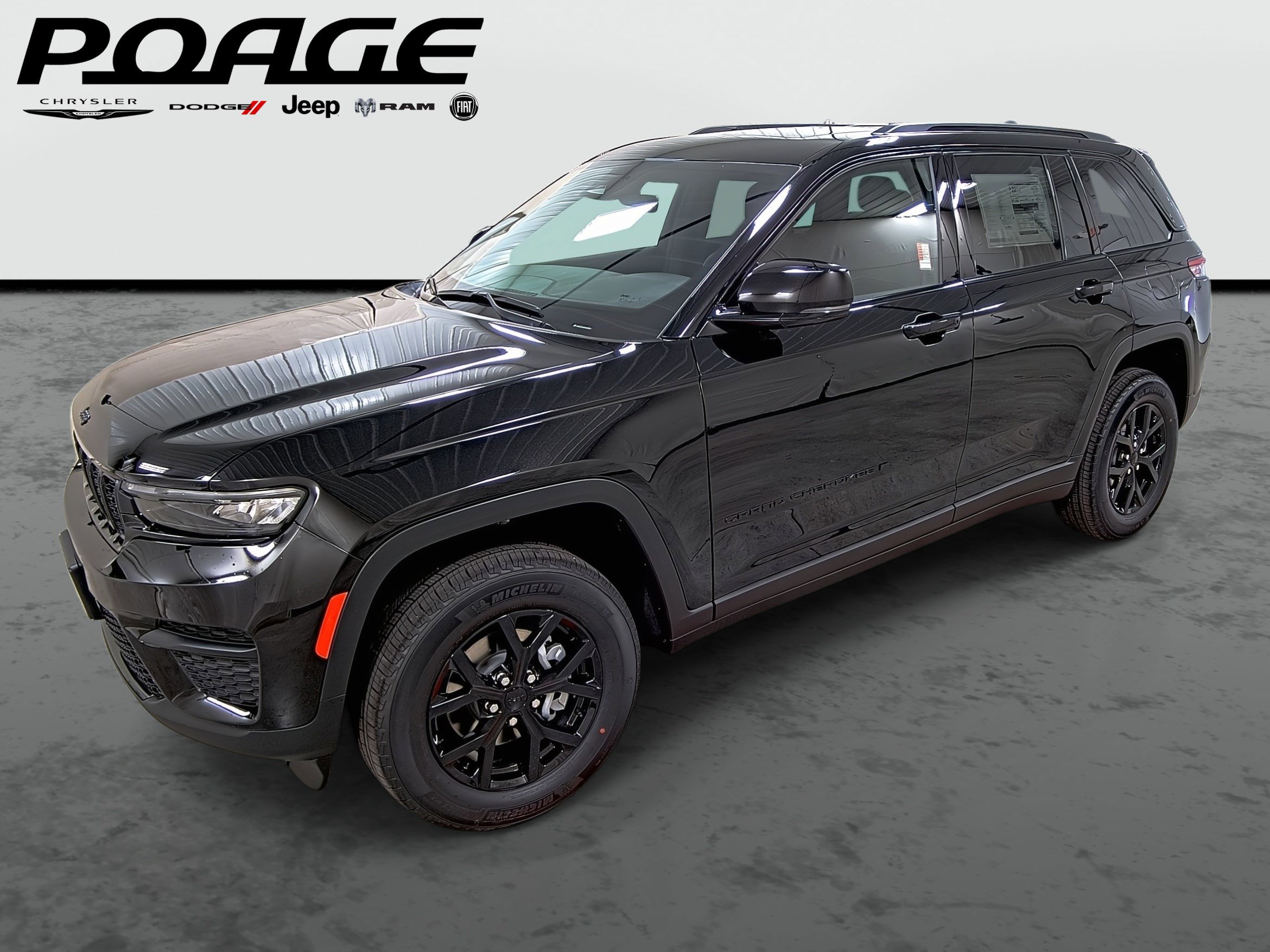 New 2025 Jeep Grand Cherokee Altitude image 1