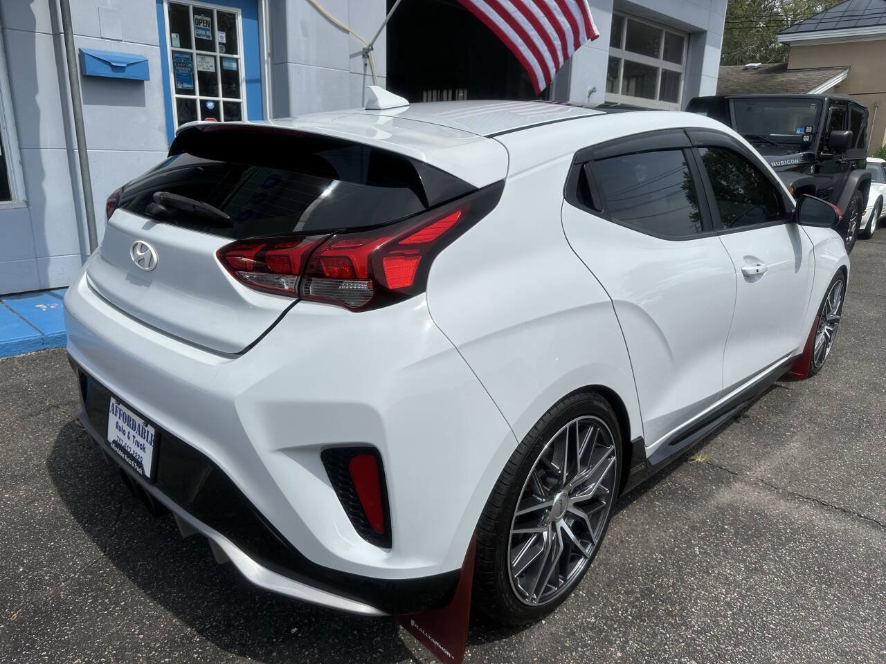 Used 2020 Hyundai Veloster Turbo FWD image 8