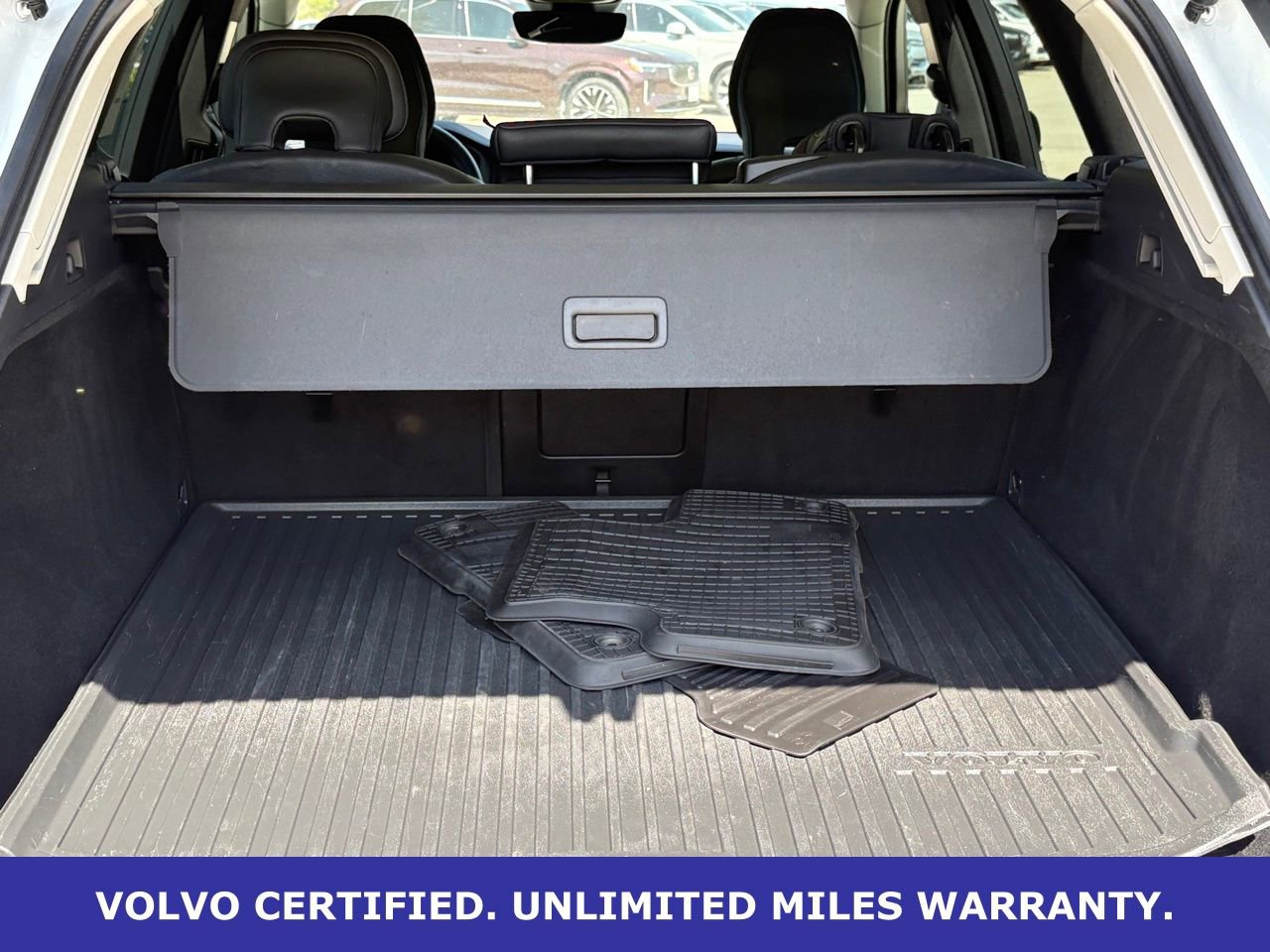 Certified 2023 Volvo XC60 B5 Plus w/ Climate Package image 36