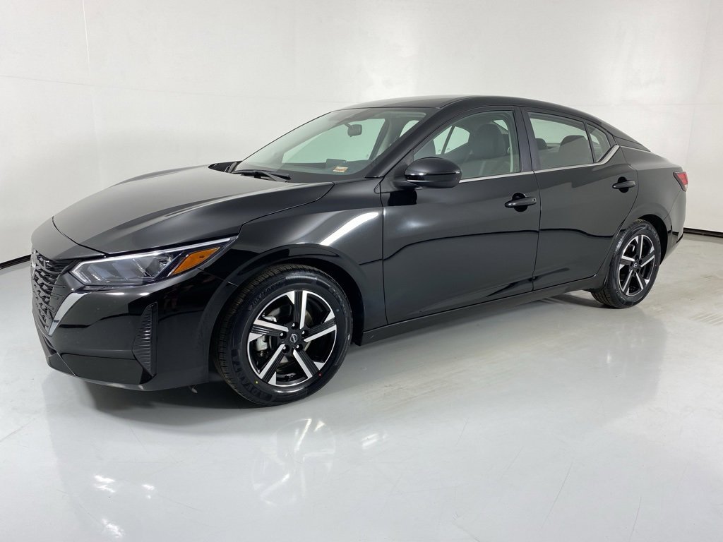 Used 2024 Nissan Sentra SV image 3