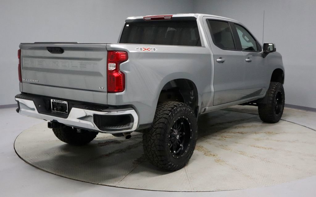 Used 2025 Chevrolet Silverado 1500 LT AWD/4WD image 13