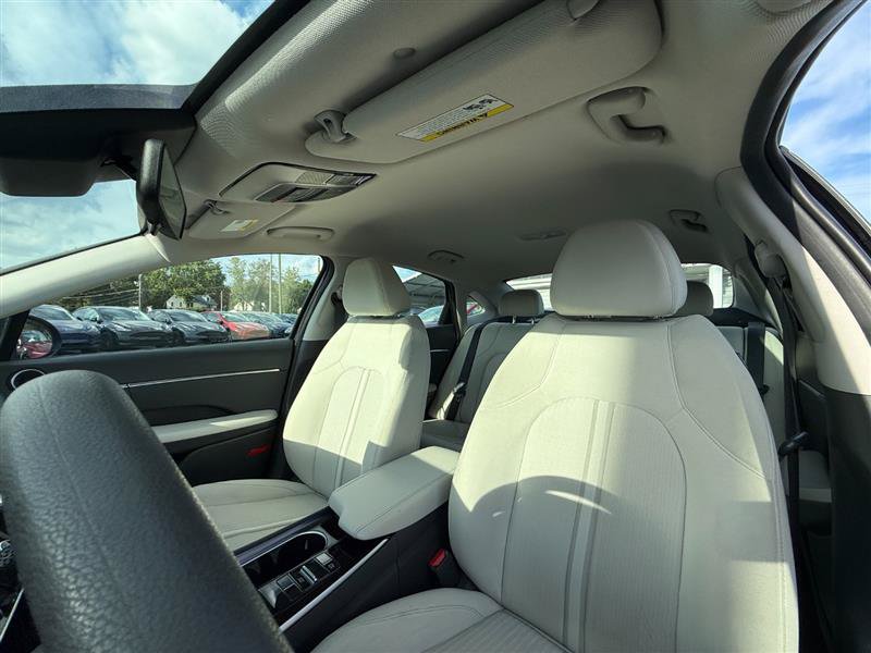 Used 2023 Hyundai Sonata SEL FWD image 9