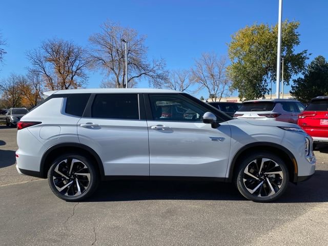 New 2025 Mitsubishi Outlander SE AWD/4WD image 6
