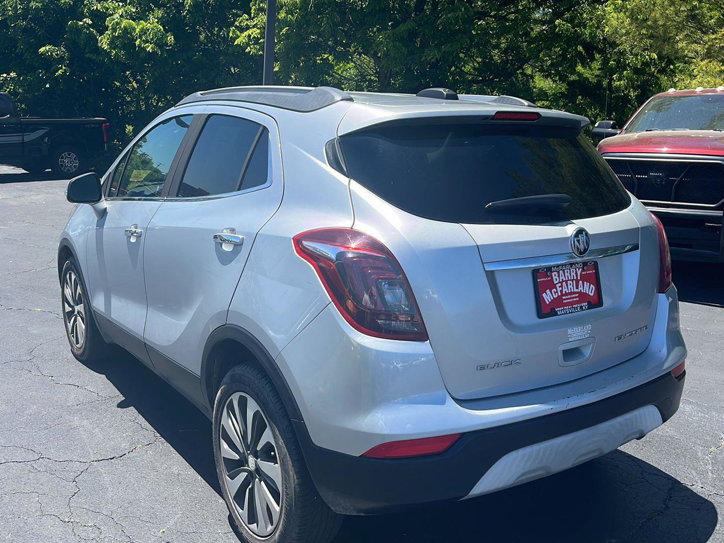 Used 2017 Buick Encore Essence FWD image 3