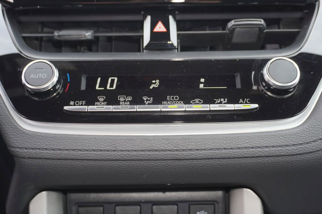 Used 2024 Toyota Corolla Cross SE w/ Moonroof Package image 15