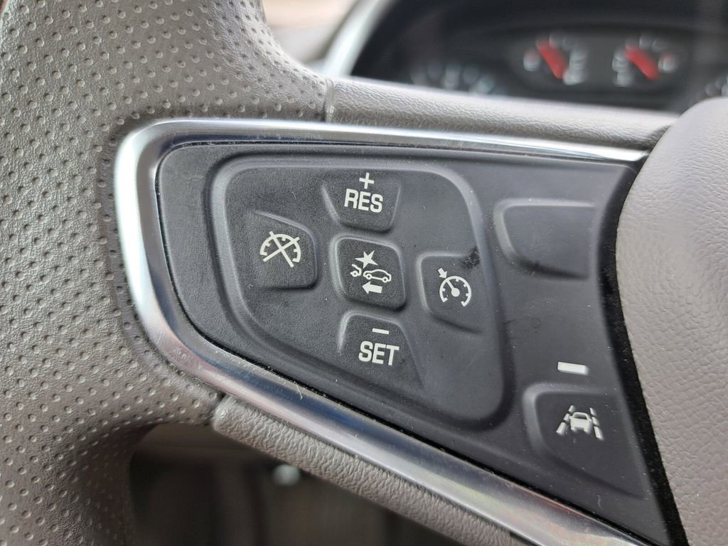 Used 2024 Chevrolet Malibu LT image 13