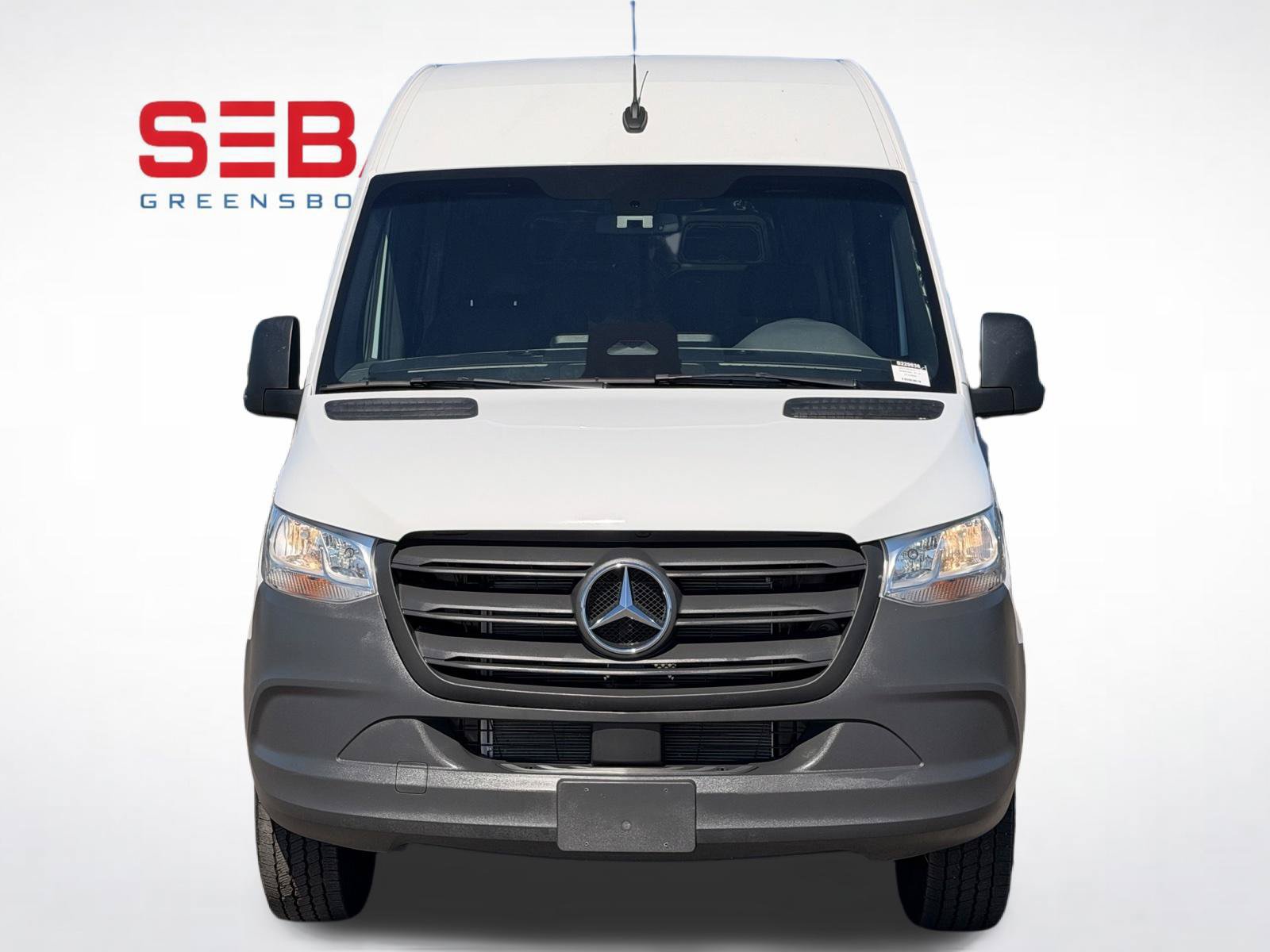 Used 2025 Mercedes-Benz Sprinter 2500 image 3