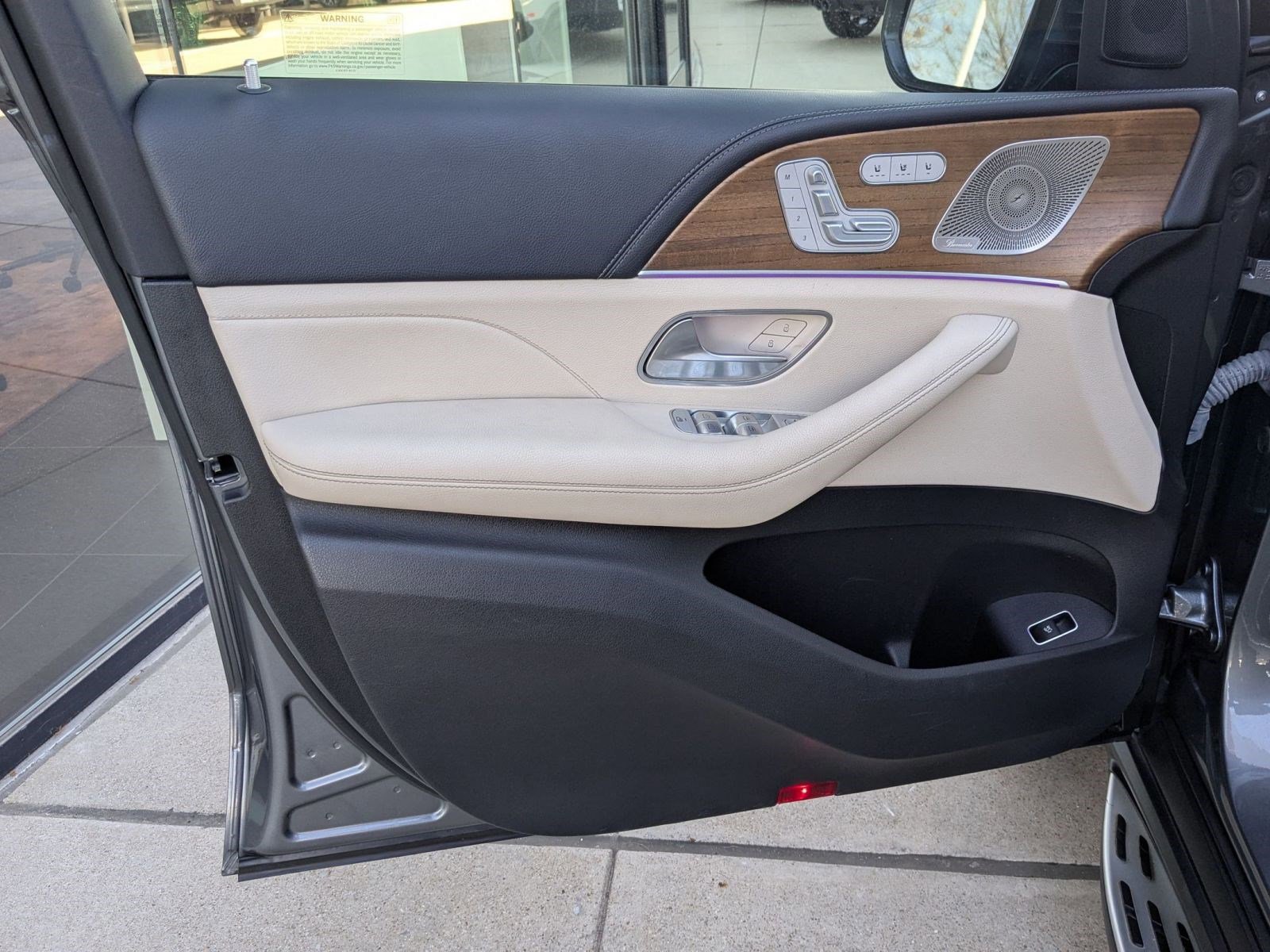 Used 2022 Mercedes-Benz GLS 450 4MATIC image 13