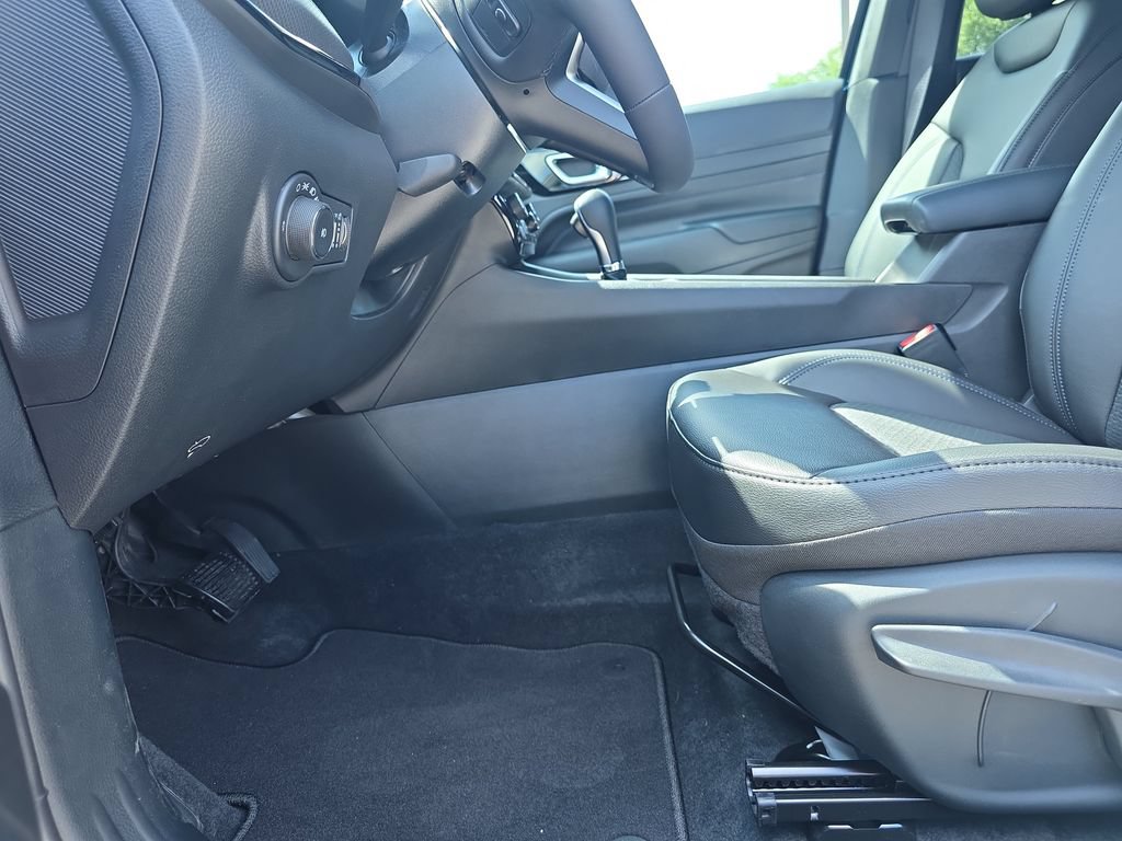 New 2026 Jeep Compass Latitude AWD/4WD image 8