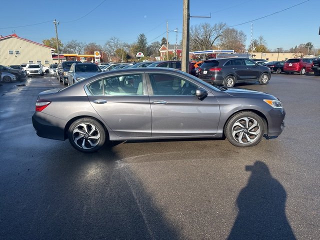 Used 2017 Honda Accord EX image 3