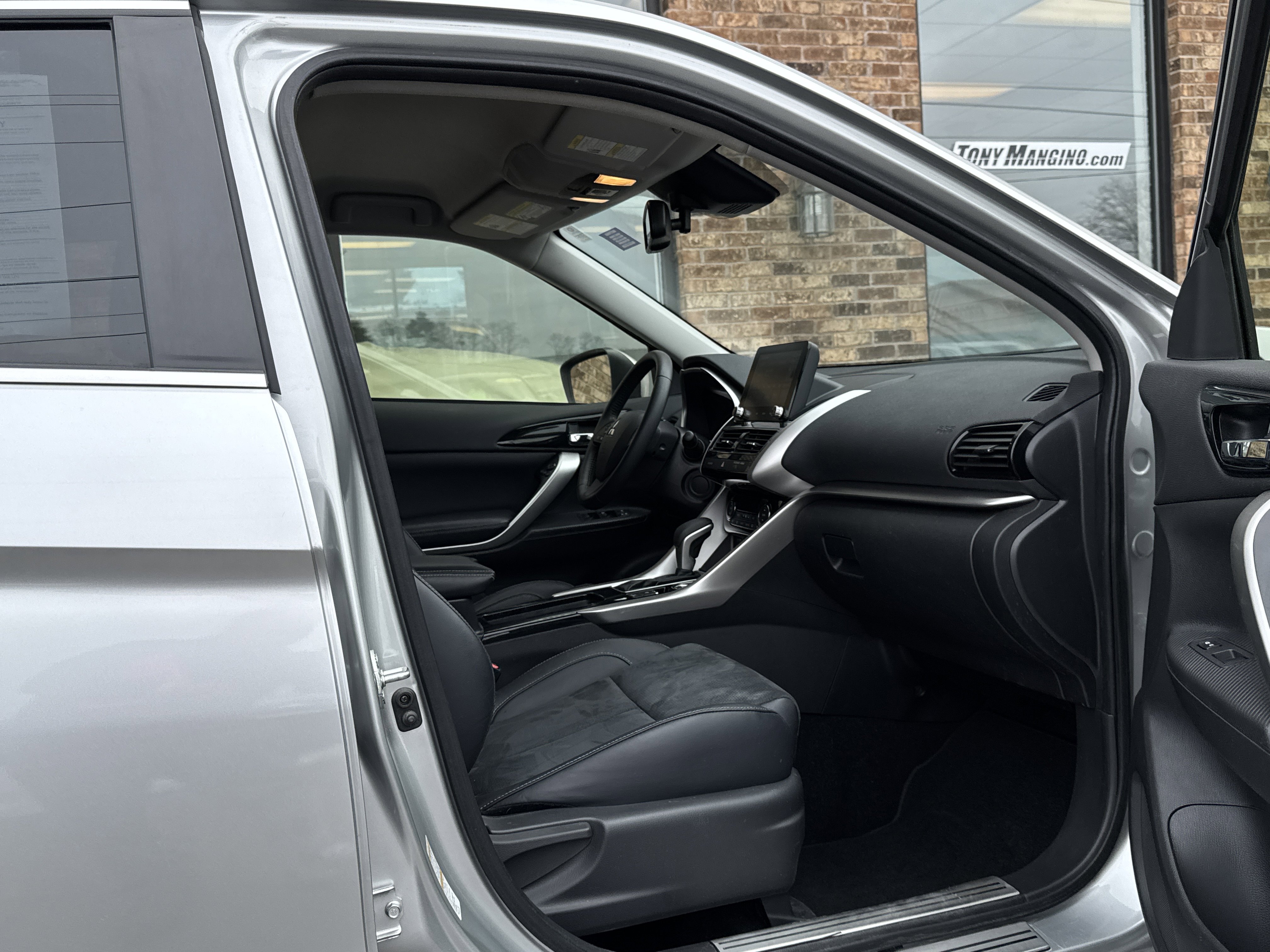 Used 2022 Mitsubishi Eclipse Cross SE image 14