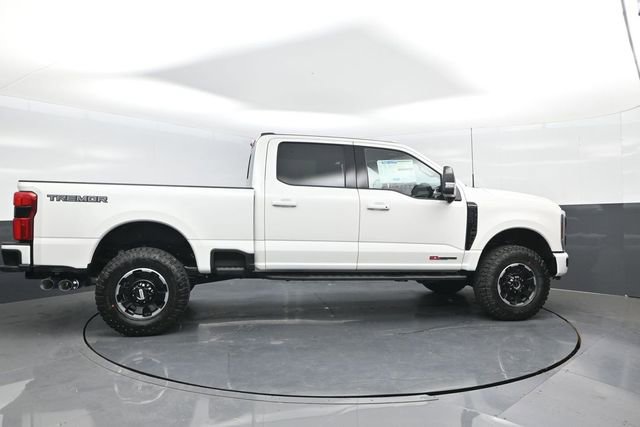 New 2026 Ford F250 Platinum image 3