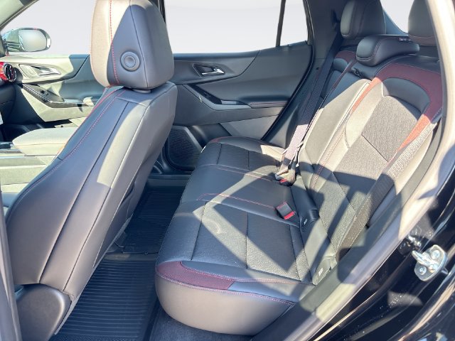 New 2027 Chevrolet Equinox RS w/ Convenience Package III FWD image 23