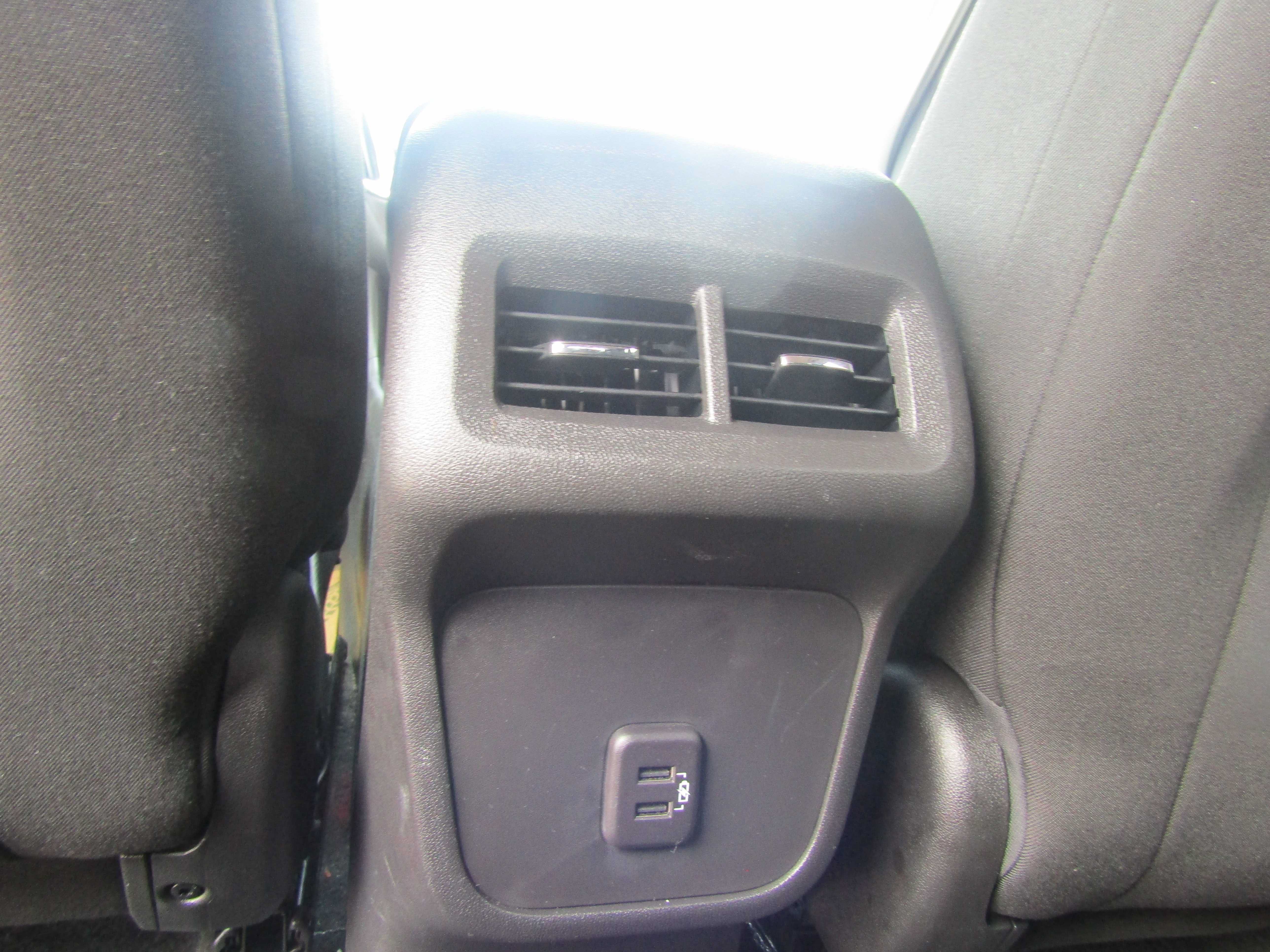 Used 2023 Chevrolet Equinox LT w/ LPO, Floor Liner Package AWD/4WD image 29