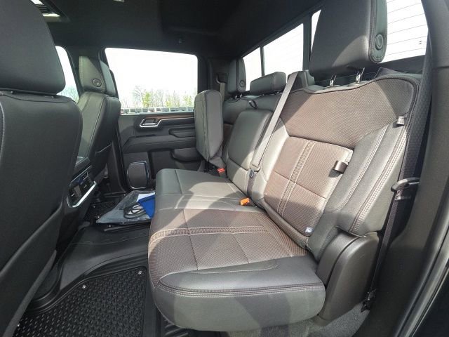 Used 2024 Chevrolet Silverado 3500 High Country w/ High Country Premium Package image 18