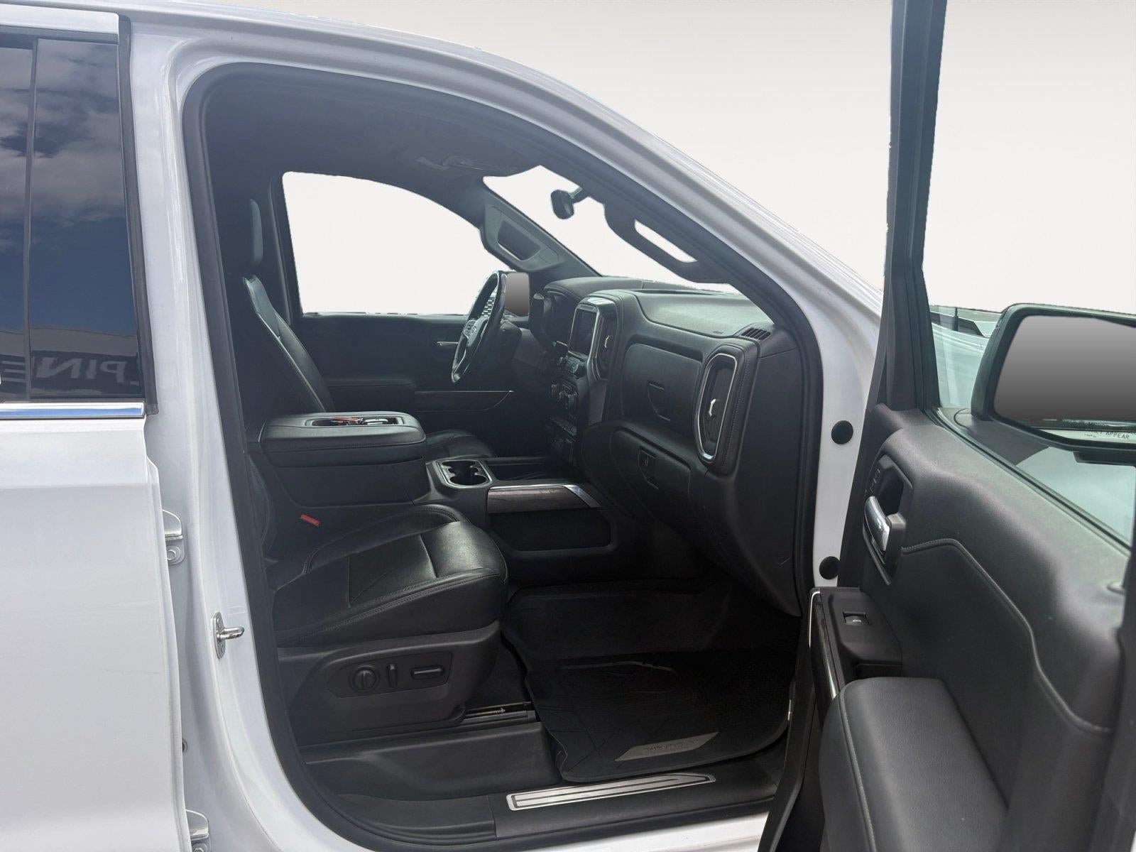 Used 2020 Chevrolet Silverado 1500 LTZ w/ LTZ Plus Package AWD/4WD image 15