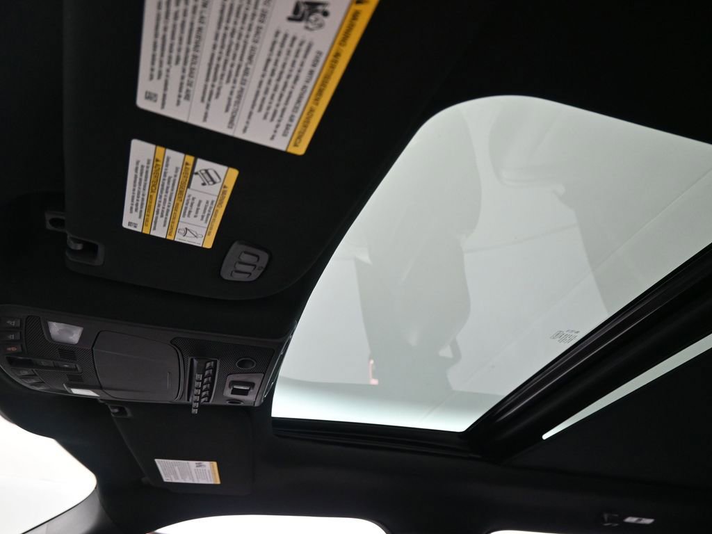 Certified 2017 Ford F150 Raptor w/ Equipment Group 802A Luxury image 20