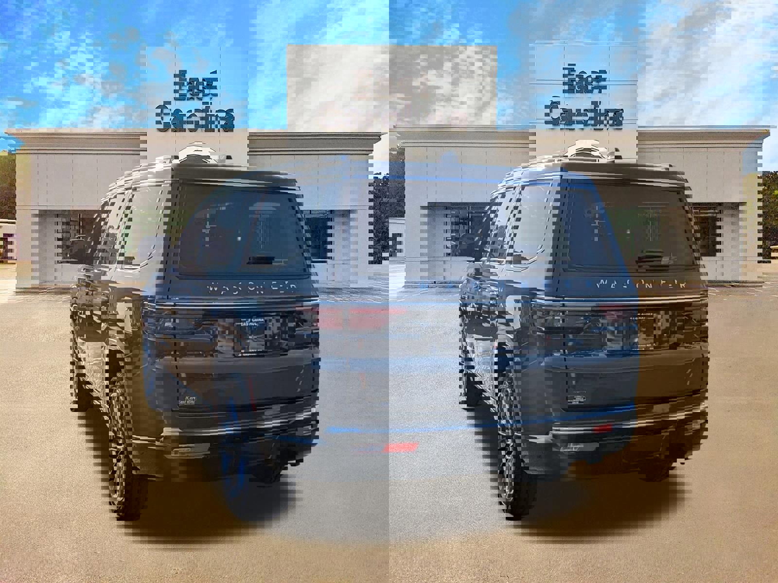 Certified 2025 Jeep Wagoneer Series III w/ Premium Group I image 5