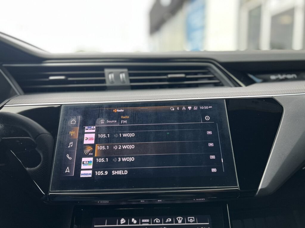 Used 2024 Audi Q8 e-tron Prestige w/ Prestige Package AWD/4WD image 22