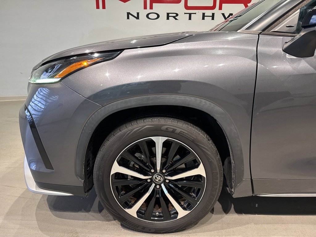 Used 2022 Toyota Highlander XSE image 7