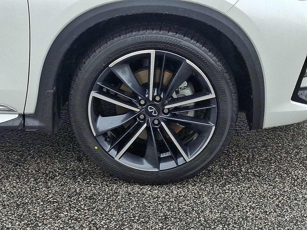 Used 2023 INFINITI QX55 Luxe w/ Accent Package AWD/4WD image 8