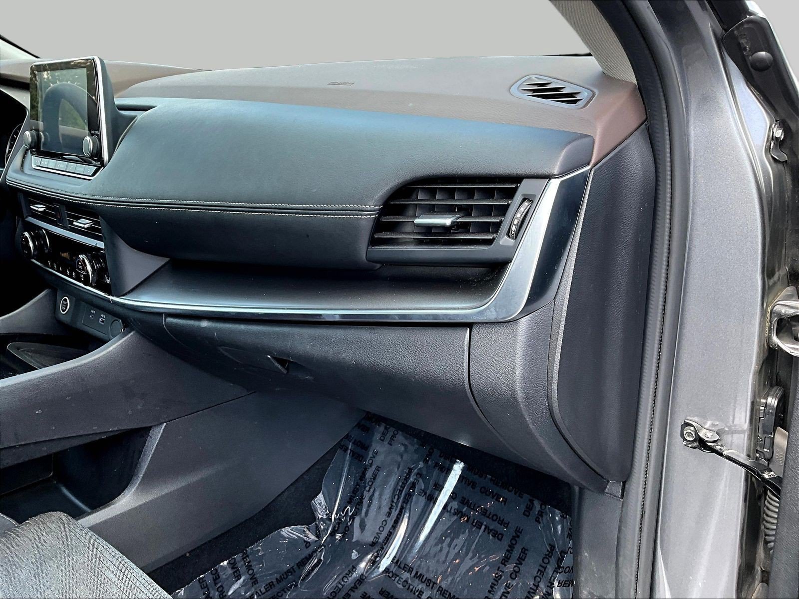 Certified 2023 Nissan Rogue SV AWD/4WD image 29