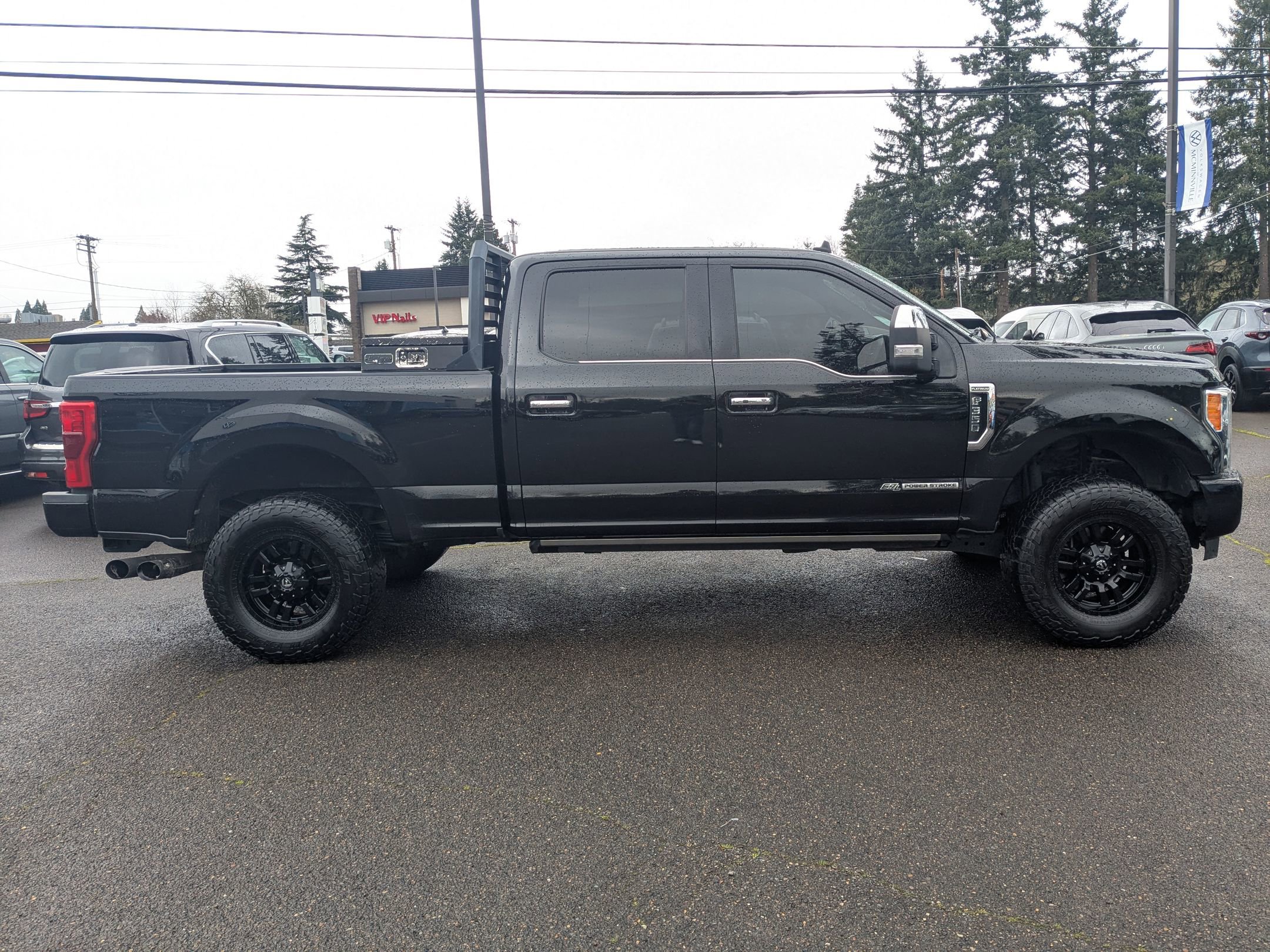 Used 2019 Ford F350 Platinum w/ Platinum Ultimate Package image 6