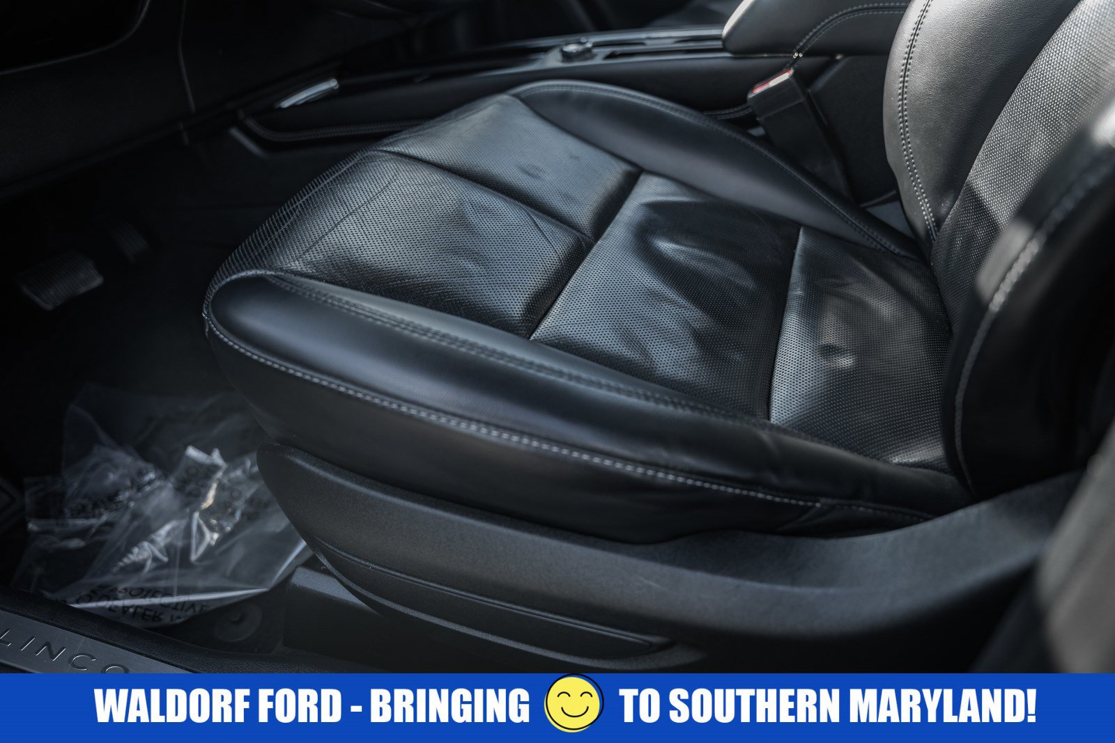 Used 2022 Lincoln Corsair Standard w/ Premium Package image 36