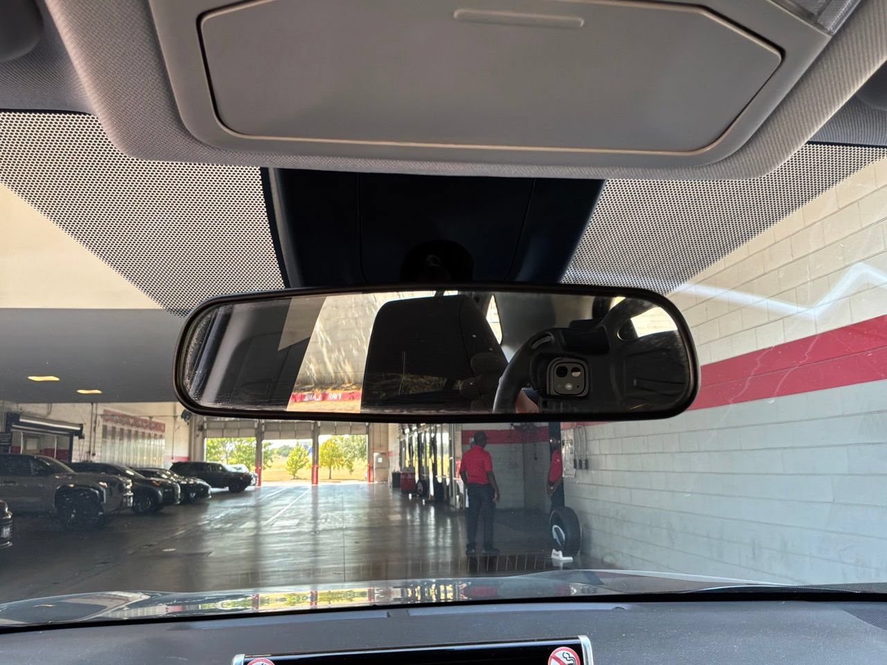 Used 2025 Toyota RAV4 XLE FWD image 19