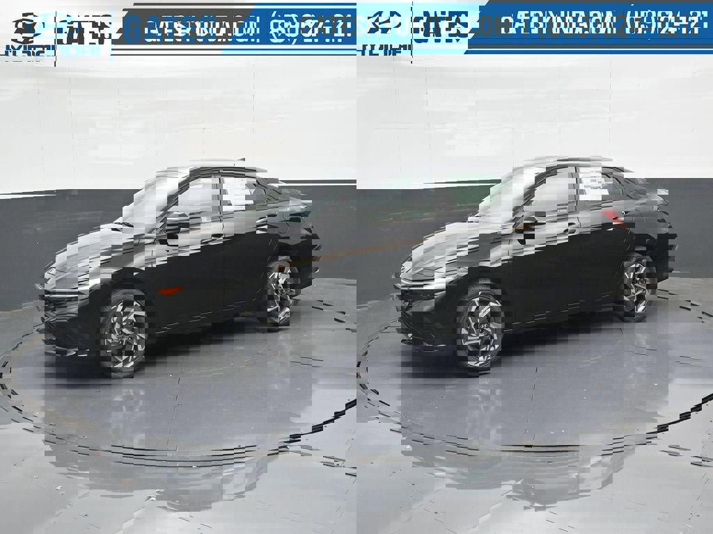 New 2025 Hyundai Elantra Sport image 7