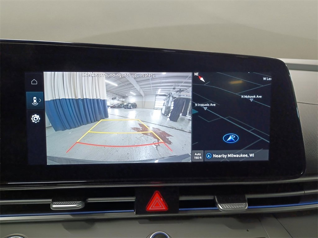 Certified 2024 Hyundai Elantra SEL image 18