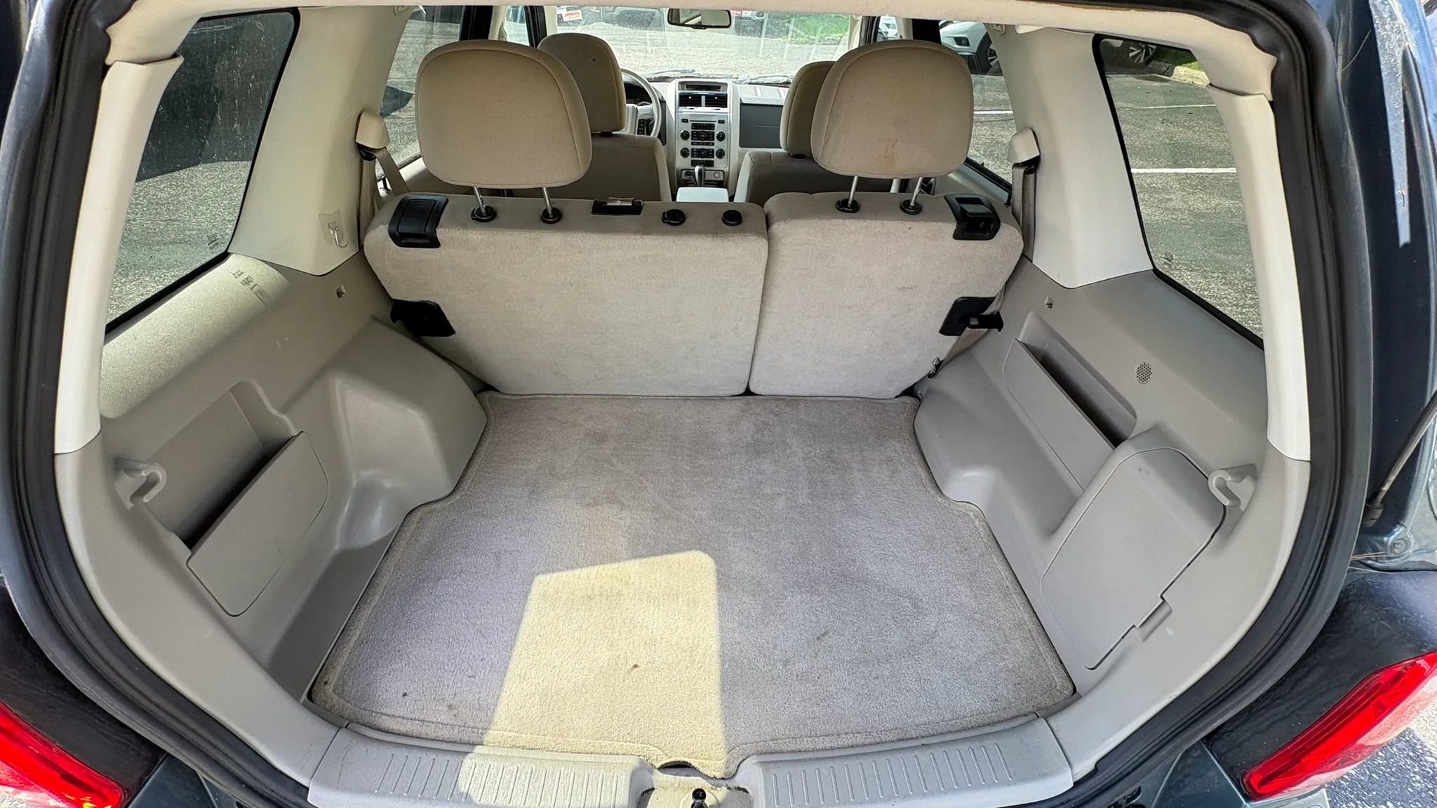 Used 2011 Ford Escape XLT w/ Class II Trailer Tow Pkg AWD/4WD image 24