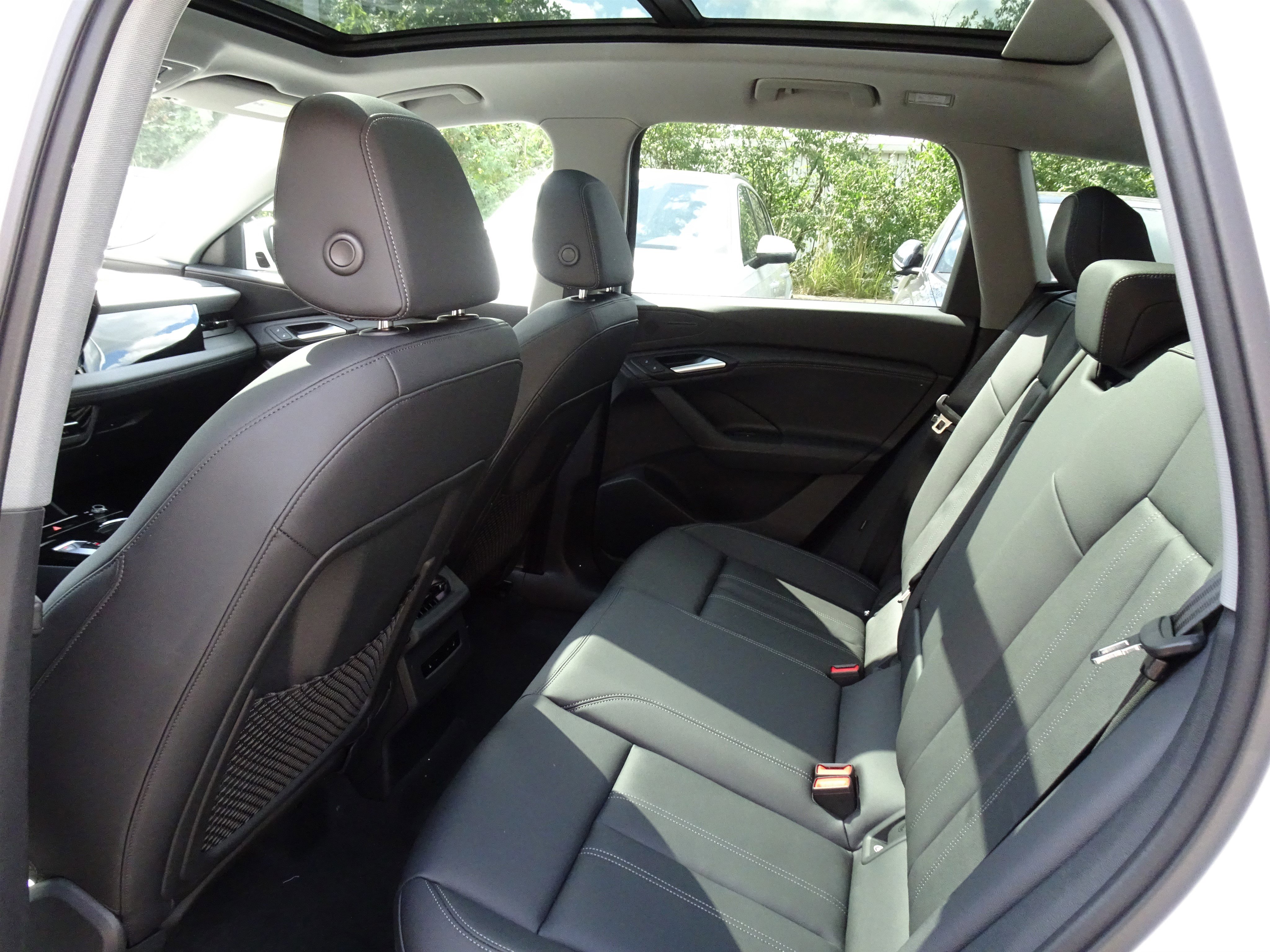 New 2025 Audi Q6 e-tron Premium image 6