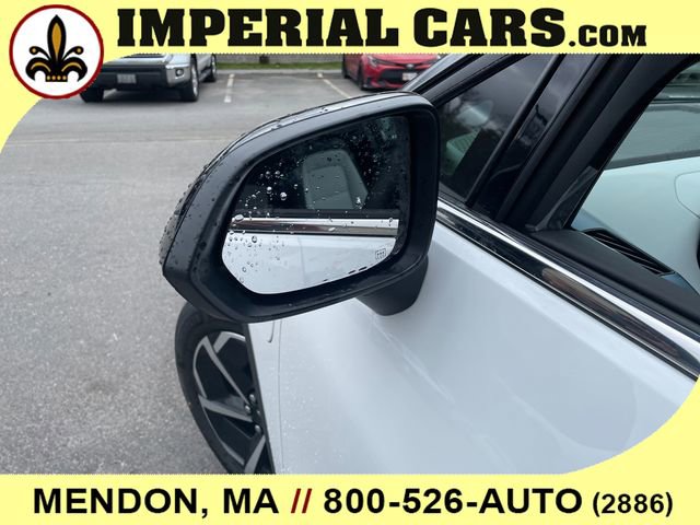 New 2026 Chevrolet Equinox EV LT image 7