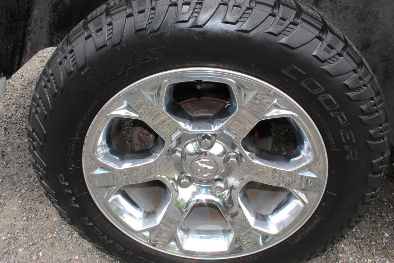 Used 2016 RAM 1500 Laramie w/ Convenience Group AWD/4WD image 37