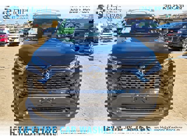 Used 2023 Toyota RAV4 XLE w/ Convenience Package image 7