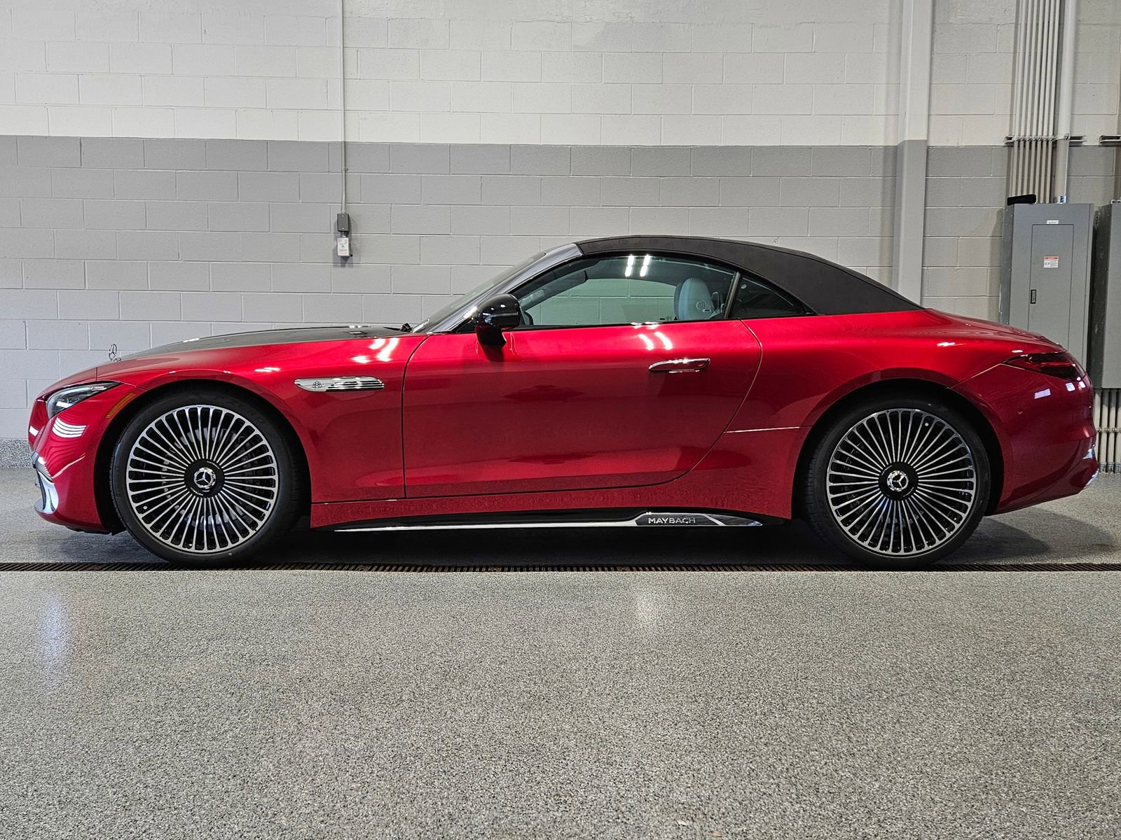 New 2026 Mercedes-Benz Maybach SL 680 image 9