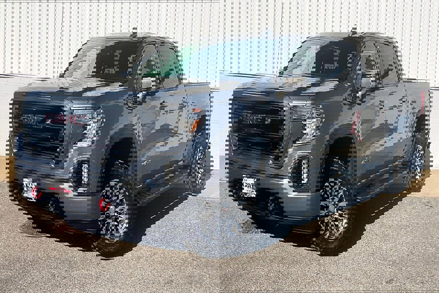 Used 2020 GMC Sierra 1500 AT4 image 2
