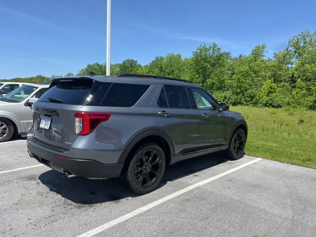 Used 2023 Ford Explorer ST-Line w/ Class IV Trailer Tow Package AWD/4WD image 2