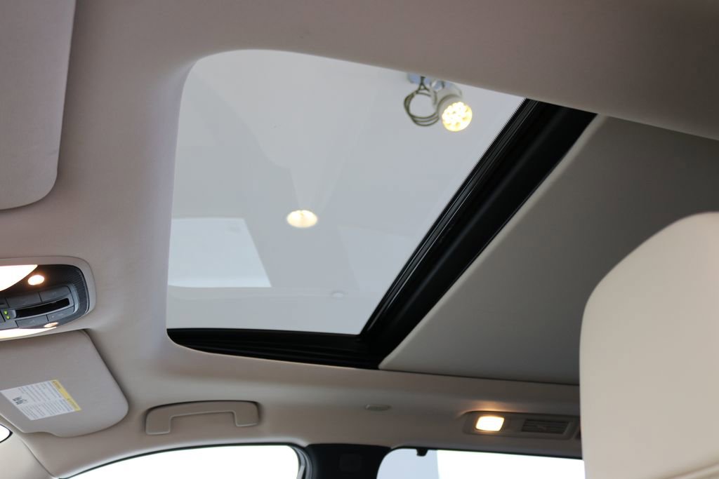 Certified 2025 INFINITI QX60 Luxe image 18