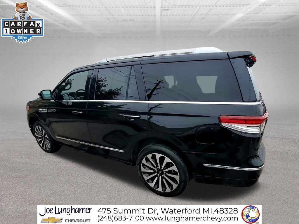 Used 2023 Lincoln Navigator Reserve AWD/4WD image 7