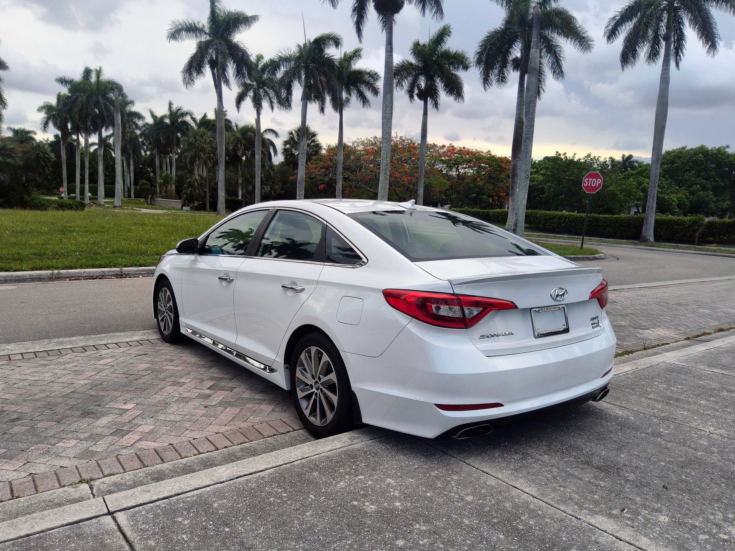 Used 2016 Hyundai Sonata Sport w/ Option Group 02 FWD image 20