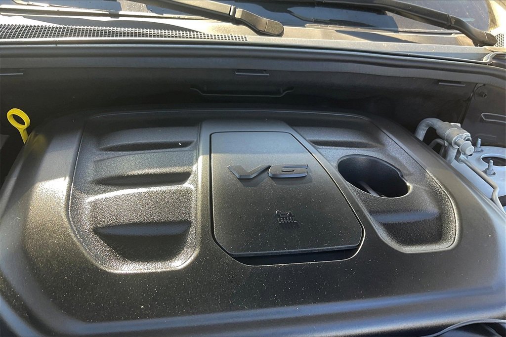 Used 2019 Jeep Grand Cherokee Laredo image 30