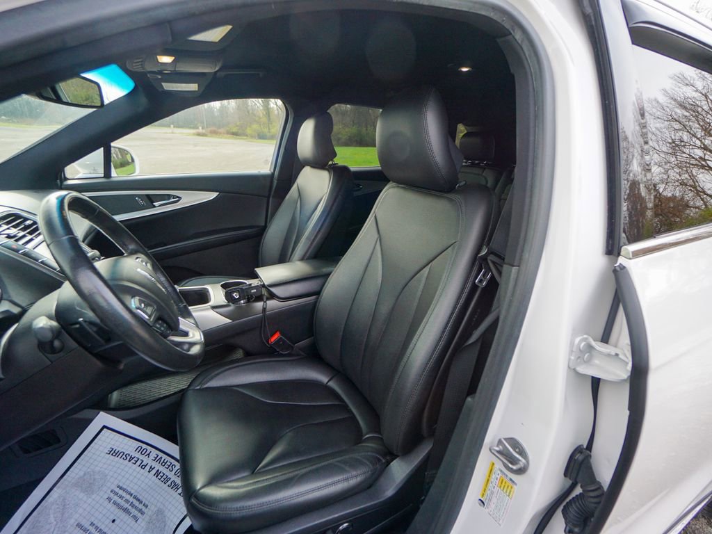 Used 2016 Lincoln MKX Premiere image 15