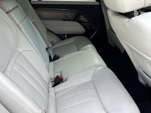 Used 2025 Land Rover Range Rover Sport SE AWD/4WD image 19