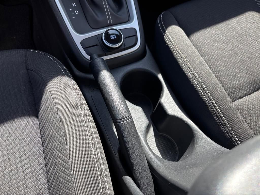 Used 2023 Hyundai Venue FWD image 18