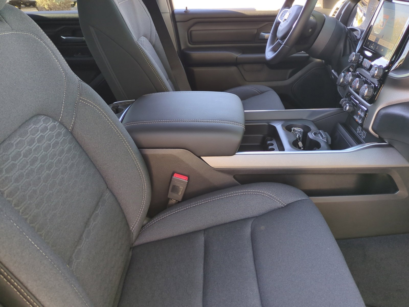 New 2026 RAM 1500 Express AWD/4WD image 19
